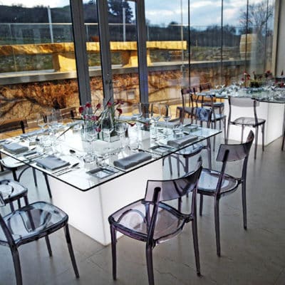 Location de table de réception pour salon Toulouse - Table Square design by PSB Lounge